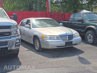 2000 Lincoln Town Car Signature – miniatura 4