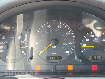 2000 Mercedes-Benz ML 320 - miniatura 12
