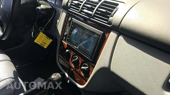 2000 Mercedes-Benz ML 320 - miniatura 27