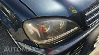 2000 Mercedes-Benz ML 320 - miniatura 40