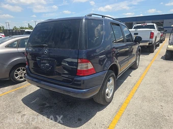 2000 Mercedes-Benz ML 320 – miniatura 4
