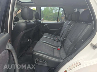 2000 Mercedes-Benz ML 320 - miniatura 10