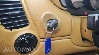 2000 Porsche 911 Carrera 4 Coupe – miniatura 19