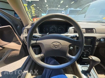 2000 Toyota Camry CE – miniatura 10