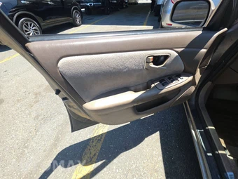 2000 Toyota Camry CE – miniatura 9