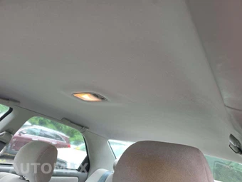 2000 Toyota Camry LE – miniatura 11