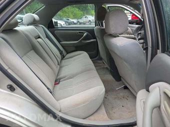 2000 Toyota Camry LE – miniatura 16