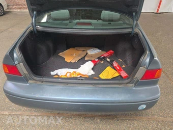 2000 Toyota Camry LE – miniatura 11