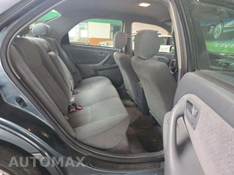 2000 Toyota Camry LE – miniatura 13