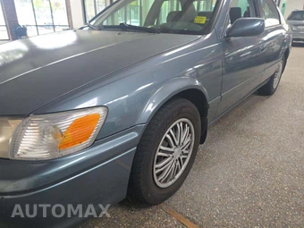2000 Toyota Camry LE – miniatura 19