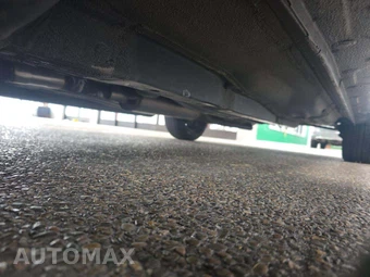 2000 Toyota Camry LE – miniatura 4
