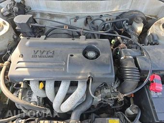 2000 Toyota Corolla CE – miniatura 15