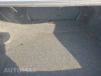 2000 Toyota Corolla CE – miniatura 16