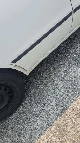 2000 Toyota Corolla CE – miniatura 24