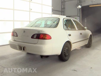 2000 Toyota Corolla CE – miniatura 4