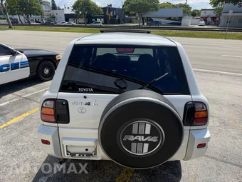 2000 Toyota RAV4 - miniatura 7