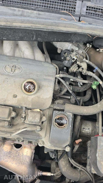 2000 Toyota Sienna LE 114.2" WB - miniatura 22