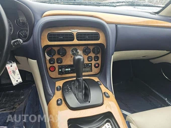 2001 Aston Martin DB7 Vantage Convertible - miniatura 10