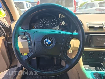 2001 BMW 5 Series Sedan 525i - miniatura 10