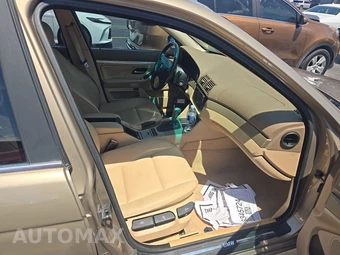 2001 BMW 5 Series Sedan 525i - miniatura 8