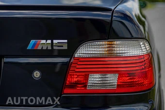 2001 BMW M5 Sedan - miniatura 15