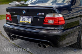 2001 BMW M5 Sedan - miniatura 16