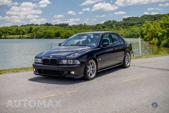 2001 BMW M5 Sedan - miniatura 4