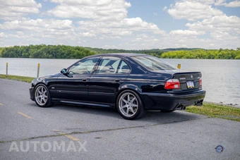 2001 BMW M5 Sedan - miniatura 8