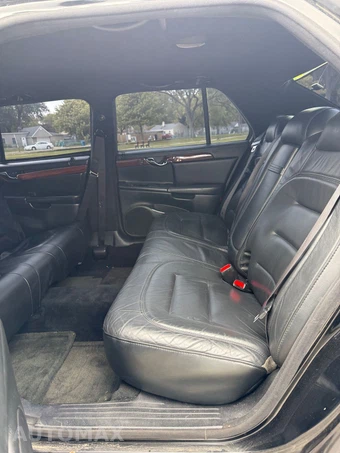2001 Cadillac DeVille Professional Coachbuilder Limousine Pkg - miniatura 17