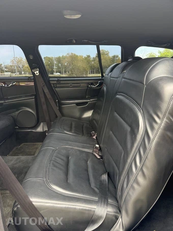 2001 Cadillac DeVille Professional Coachbuilder Limousine Pkg - miniatura 24
