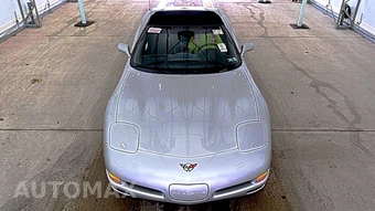 2001 Chevrolet Corvette Convertible - miniatura 2