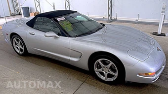 2001 Chevrolet Corvette Convertible - miniatura 3