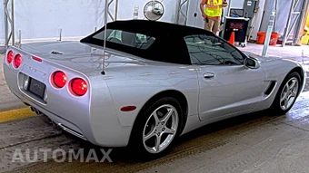 2001 Chevrolet Corvette Convertible - miniatura 4