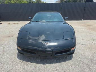 2001 Chevrolet Corvette Convertible – miniatura 2