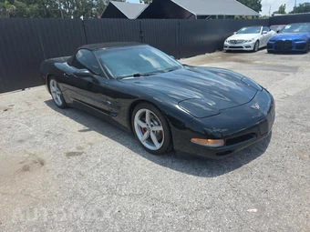 2001 Chevrolet Corvette Convertible – miniatura 3