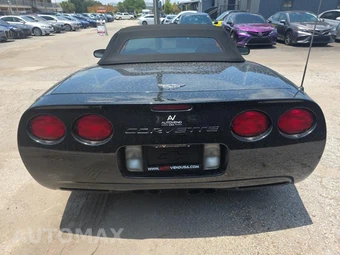 2001 Chevrolet Corvette Convertible – miniatura 5