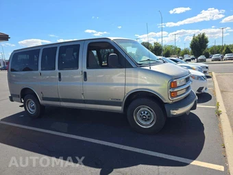 2001 Chevrolet Express G2500 Passenger Van 135.0" WB - miniatura 4