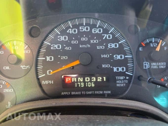 2001 Chevrolet Express G2500 Passenger Van 135.0" WB - miniatura 9