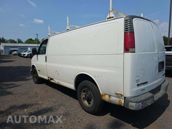 2001 Chevrolet Express G3500 Cargo Van 135.0" WB - miniatura 2