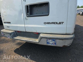 2001 Chevrolet Express G3500 Cargo Van 135.0" WB - miniatura 33