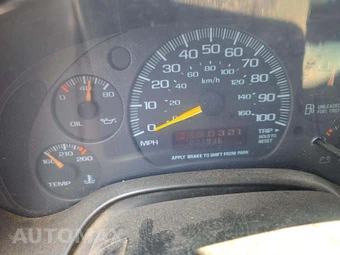 2001 Chevrolet Express G3500 Cargo Van 135.0" WB - miniatura 9