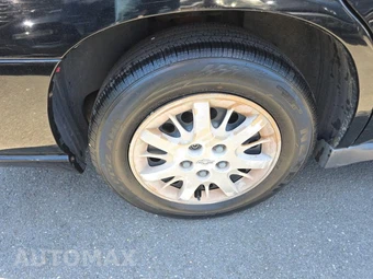 2001 Chevrolet Impala – miniatura 10