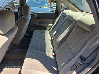 2001 Chevrolet Impala – miniatura 16