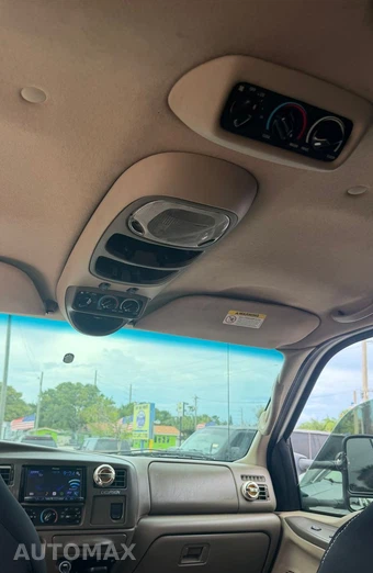 2001 Ford Excursion Limited - miniatura 15