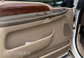 2001 Ford Excursion Limited - miniatura 17