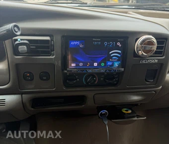 2001 Ford Excursion Limited - miniatura 8