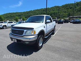 2001 Ford F-150 Lariat Crew Cab Short Bed