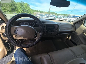 2001 Ford F-150 XL Extended Cab Long Bed w/Rear Doors - miniatura 11