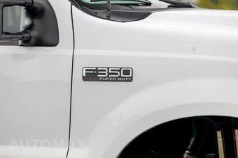 2001 Ford F-350 Crew Cab - miniatura 24