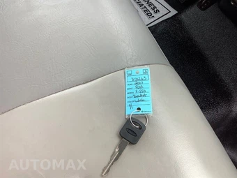 2001 Ford F-550 Regular Cab DRW - miniatura 23